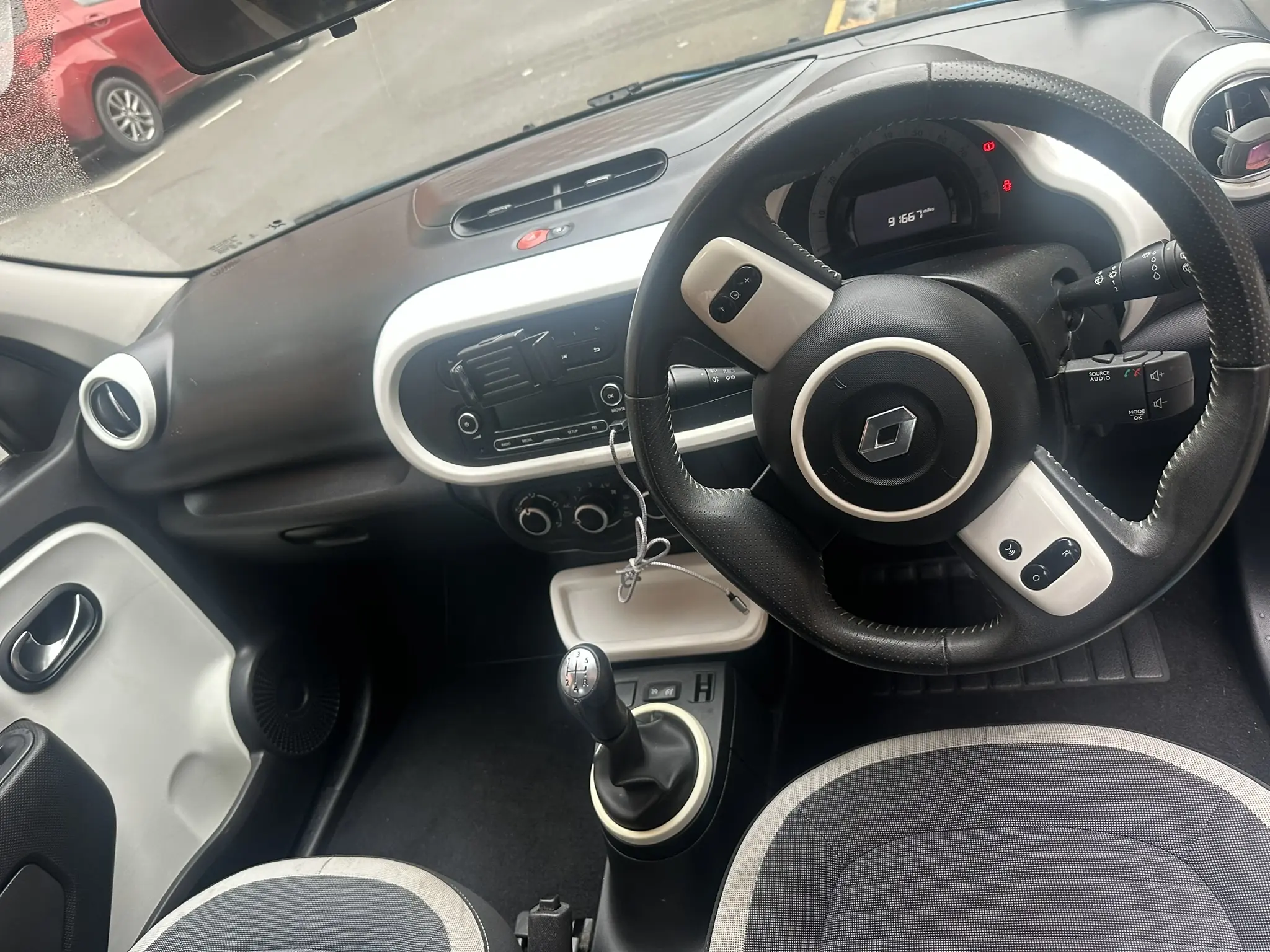 Renault Twingo Image 18
